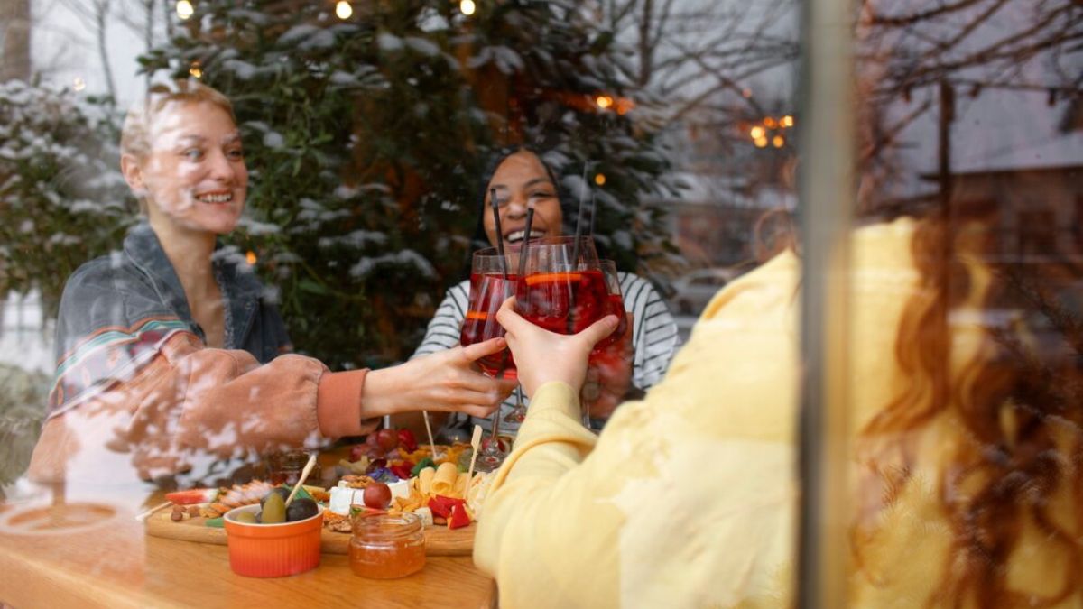 Restaurants Near Me Open on Christmas Day, Where to Dine Festively