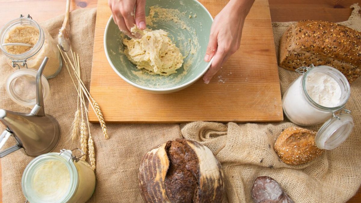 The Complete Guide to Sourdough and Co